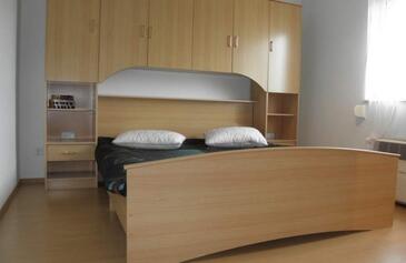 Apartments by the sea Barbat, Rab - 22366