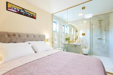 Rodinný dům s bazénem Karlovac - 22371