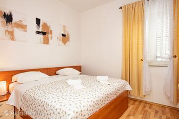 Apartamentos con parking Pakostane, Biograd - 22375