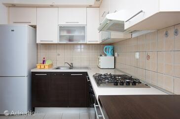 Lägenheter med parkering Pakostane, Biograd - 22375