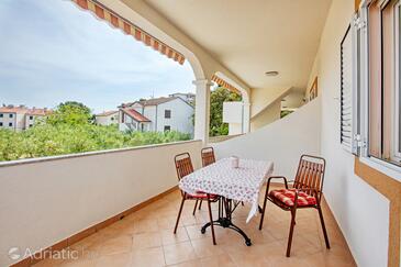 Apartamentos con parking Pakostane, Biograd - 22375