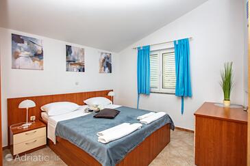 Lägenheter med parkering Pakostane, Biograd - 22375