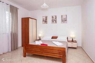 Lägenheter med parkering Pakostane, Biograd - 22375