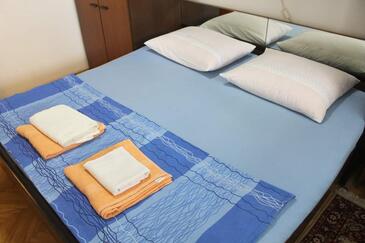 Apartmanok parkolóhellyel Novi Vinodolski - 22393