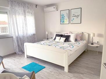 Apartmaji s parkingom Krk - 22395