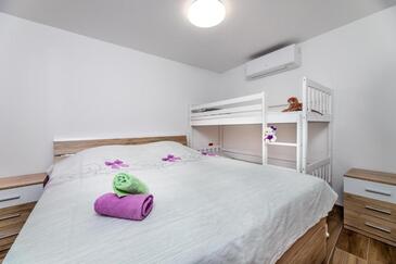 Appartamenti accanto al mare Baska, Veglia - Krk - 22406