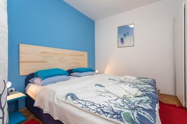 Ferienwohnungen mit Parkplatz Baska, Krk - 22413