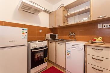 Ferienwohnungen mit Parkplatz Baska, Krk - 22413