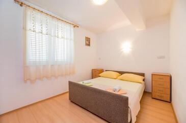 Apartmaji s parkingom Baška, Krk - 22415