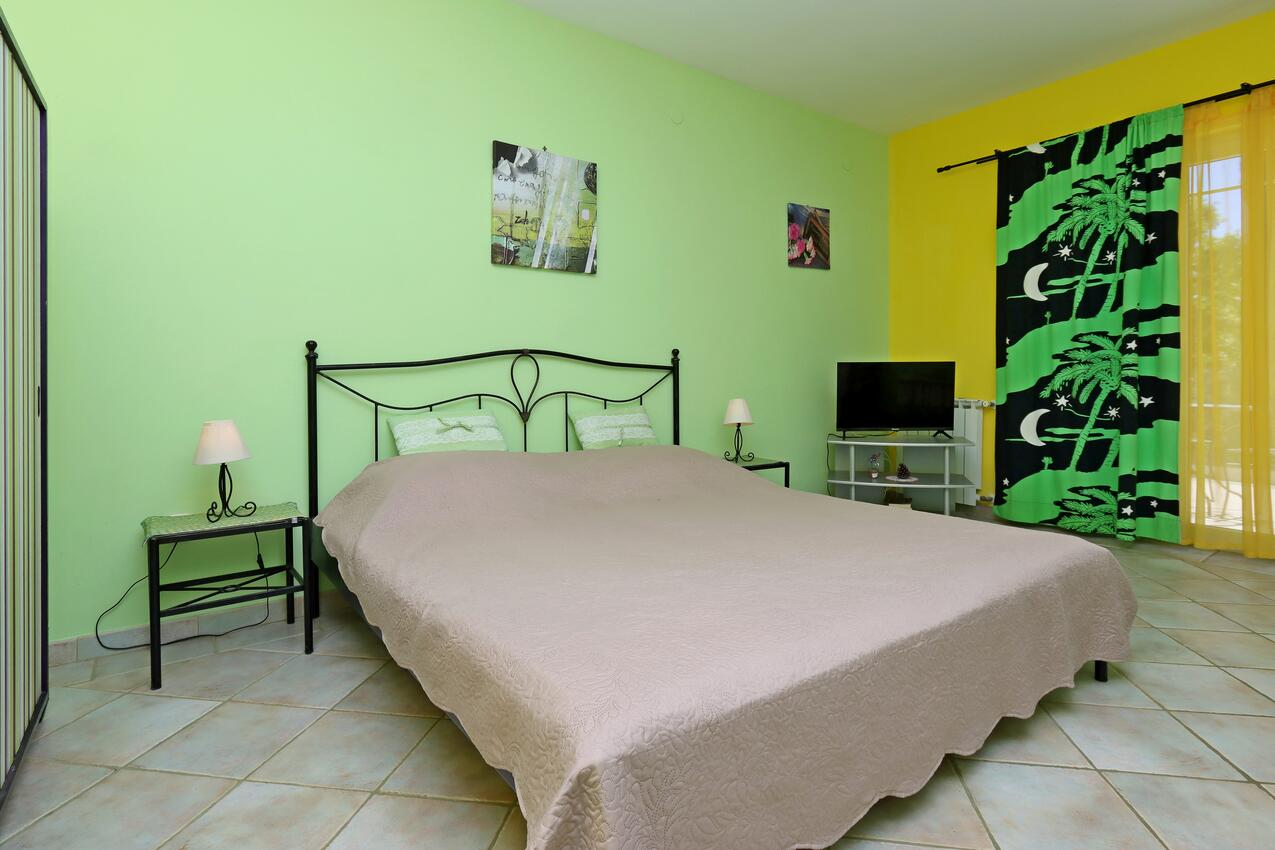 Ettroms leilighet Cizici (Krk) (A-22430-d)