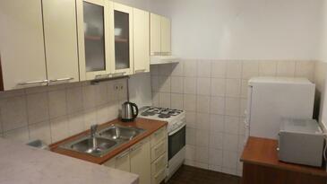 Ferienwohnungen mit Pool für Familien Jelsa, Hvar - 22432