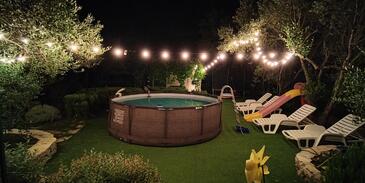 Egyszobás apartman Jelsa, Hvar (A-22432-b)