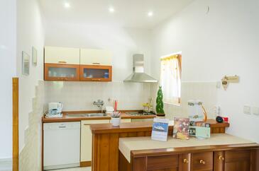 Feriehus med parkering Pula - 22433