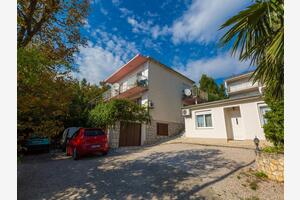 Leiligheter med parkering Crikvenica - 22434