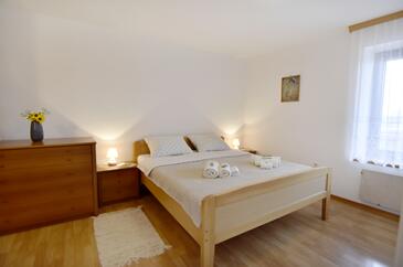 Ferienwohnungen mit Parkplatz Babici, Umag - 22437