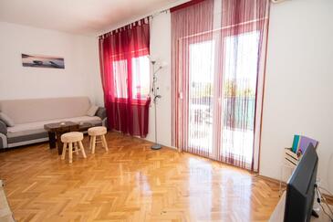 Dvojizbový apartmán Kaštel Kambelovac, Kaštela (A-22444-b)