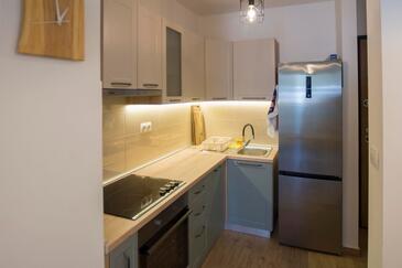 Ferienwohnungen mit Parkplatz Pakostane, Biograd - 22446