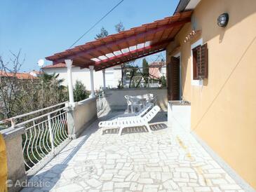 Rooms with a parking space Rovinj - 2245