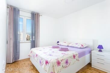 Leiligheter med parkering Split - 22452