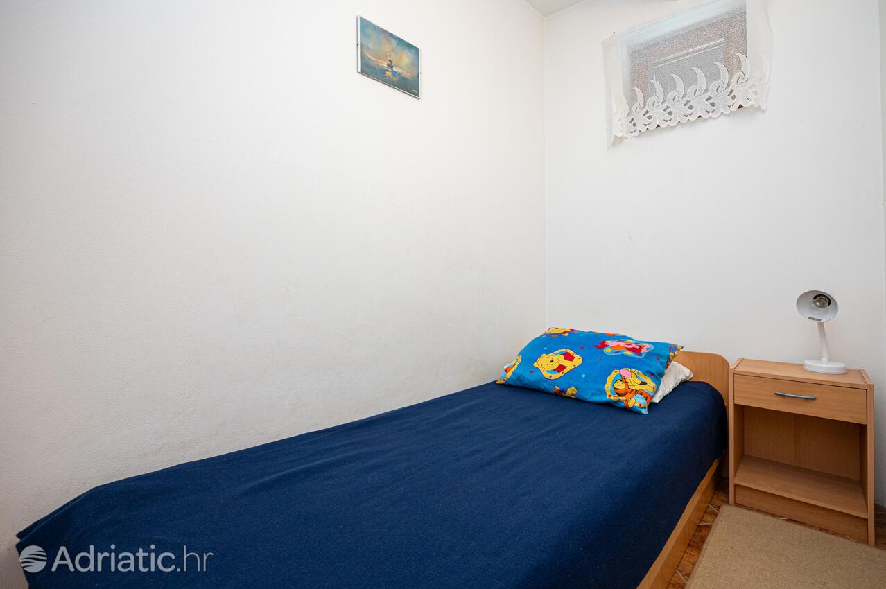 Ferienwohnungen mit Parkplatz Pakostane, Biograd - 22462