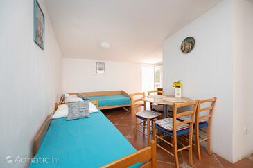 Apartments with parking space Pakoštane, Biograd - 22462