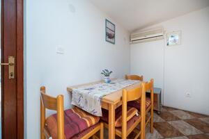 2-Zimmer-Ferienwohnung Pakostane, Biograd (A-22462-c)