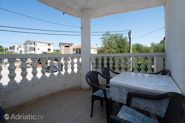 Apartments with parking space Pakoštane, Biograd - 22462