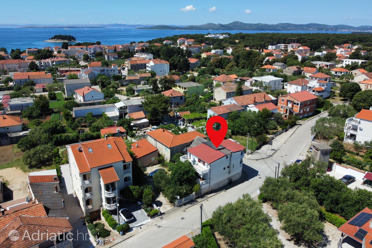 Ferienwohnungen mit Parkplatz Pakostane, Biograd - 22462