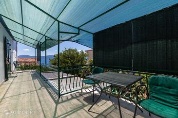 Apartments by the sea Brist, Makarska - 22463