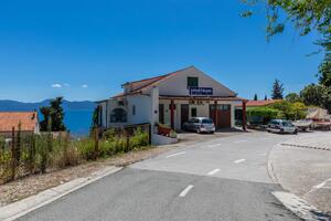 Leiligheter ved sjøen Brist, Makarska - 22463
