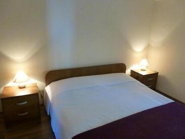 Апартаменти з паркуванням Омішаль - Omišalj, Крк - Krk - 22474