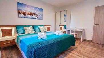 Ház családok részére parkolóhellyel Zadar - Diklo, Zadar - 22477