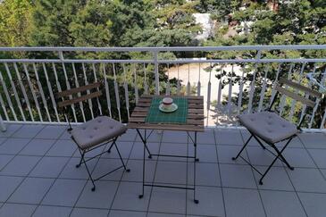 Apartmani s bazenom pogodni za obitelji s djecom Novi Vinodolski - 22488