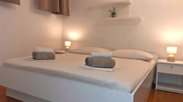 Apartments with parking space Baška Voda, Makarska - 22495