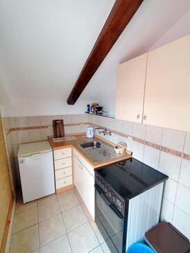 Apartmaji s parkingom Rab - 22497