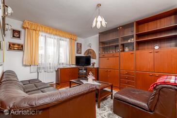 Apartmanok parkolóhellyel Pula - 2252