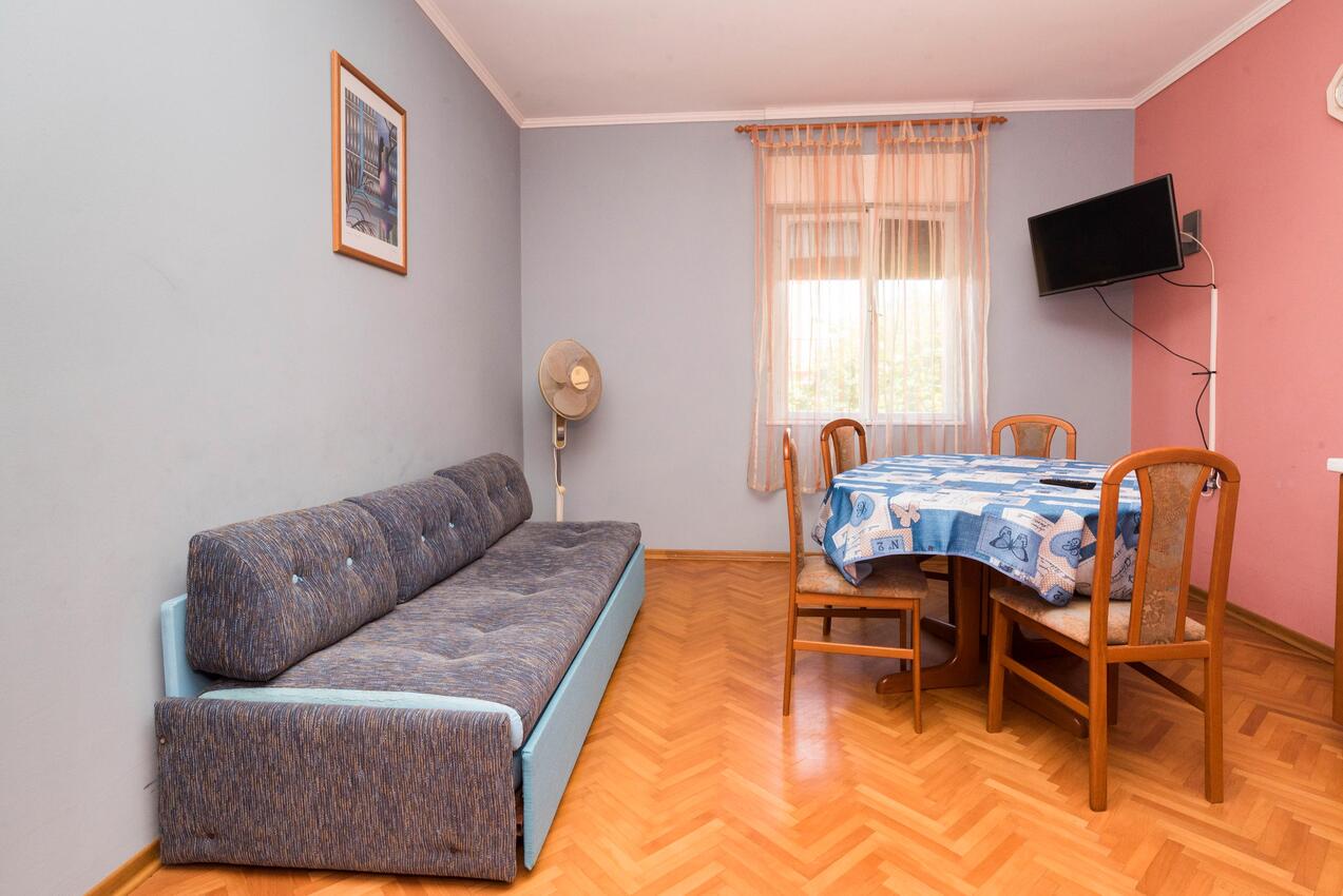 Egyszobás apartman Umag (A-22520-a)