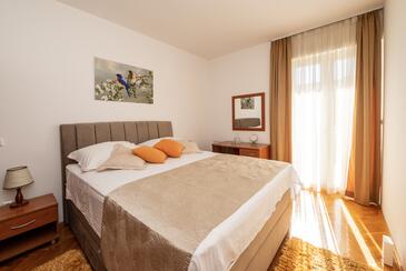 Ferienwohnungen und Zimmer mit Parklplatz Trogir - 22531