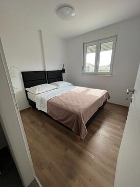 Ferienwohnungen mit Parkplatz Kastel Stafilic, Kastela - 22533