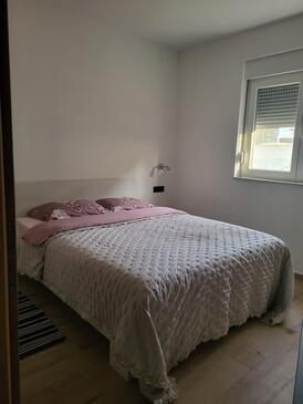 Nyaralóház medencével Ljubac, Zadar - 22537