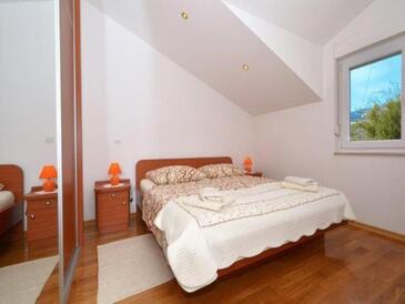 Двухкомнатные апартаменты Каштел Стари - Kaštel Stari, Каштела - Kaštela (A-22551-a)