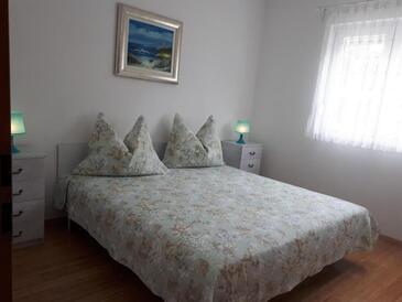 Appartamenti con parcheggio Milovcici, Veglia - Krk - 22553