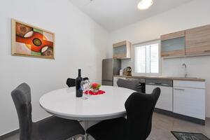 1-Zimmer-Ferienwohnung Zadar - Diklo, Zadar (A-22555-d)