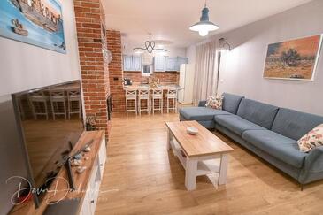 Dom s bazénom pre rodinu Jakišnica, Pag - 22556