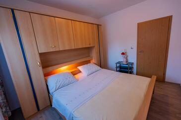 Apartamentos con parking Vodice - 22557