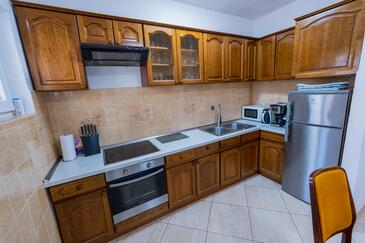 Apartamentos con parking Vodice - 22557