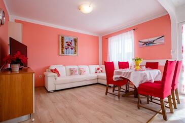 Stue Lopar, Stue i overnattingstype apartment, WiFi.