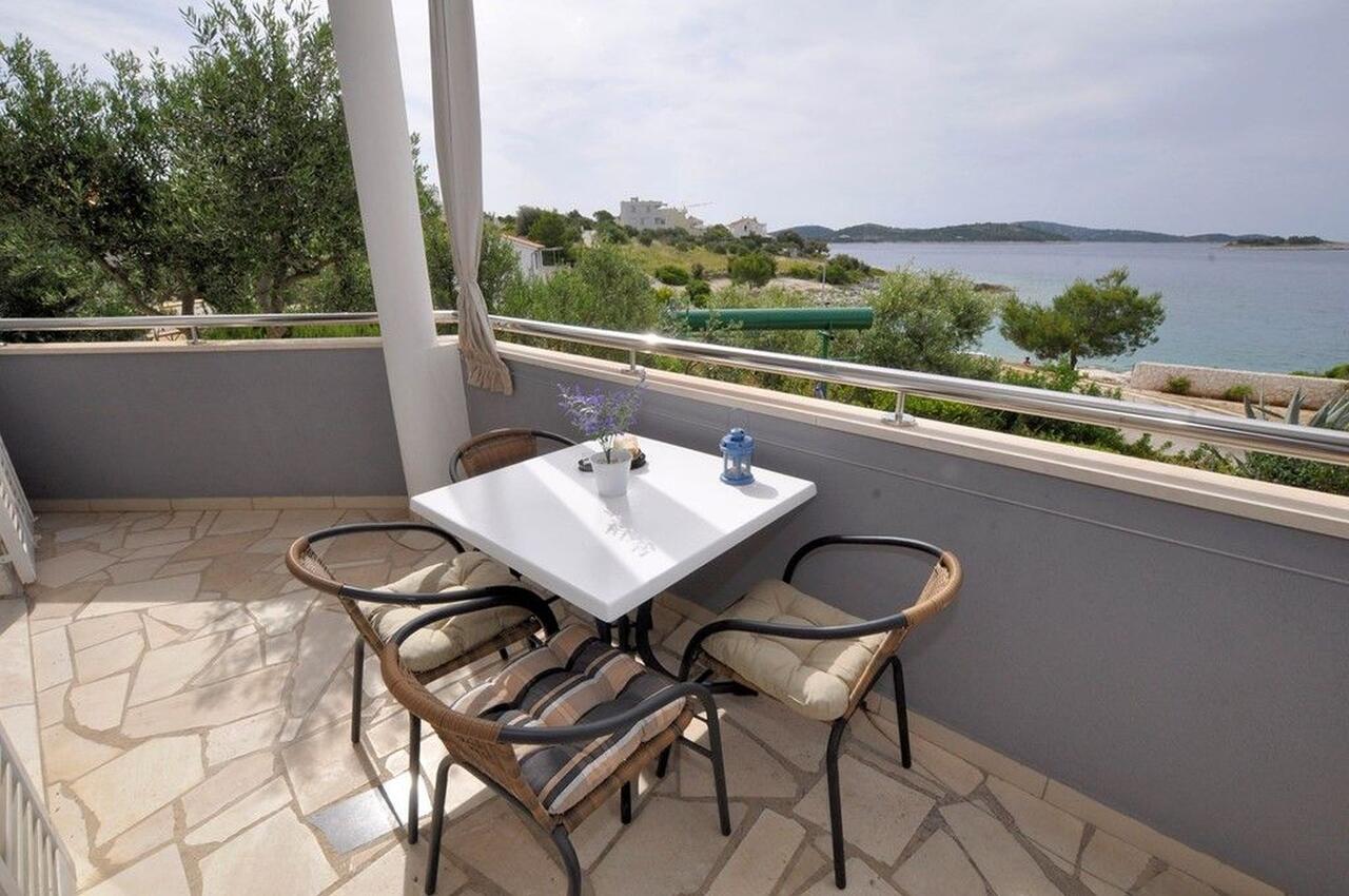 Ferienwohnungen am Meer Zecevo Rtic, Rogoznica - 22560