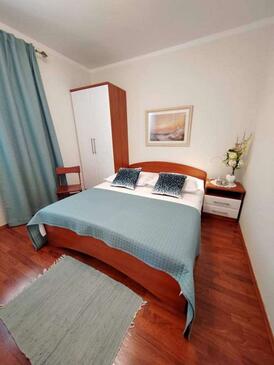 Appartamenti accanto al mare Barbat, Arbe - Rab - 22561