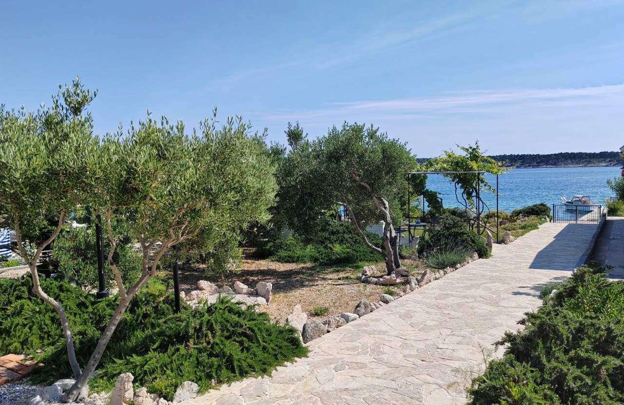 Apartmanok a tenger mellett Barbat, Rab - 22561